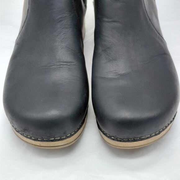 Dansko Womens Becka Oiled Pull Up Leather Chelsea Boots 39(US 8.5) Black NIB - Picture 7 of 15
